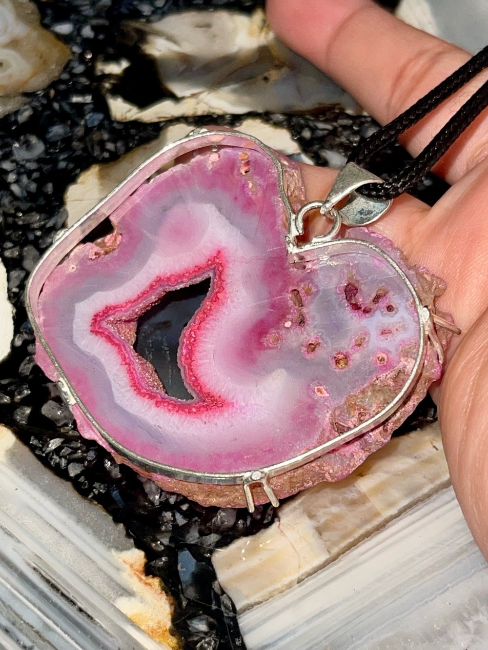 Jumbo Vibrant Pink Agate Geode Slice Drusy  Pendant 2 1/4”x2 1/4” - Picture 14 of 17
